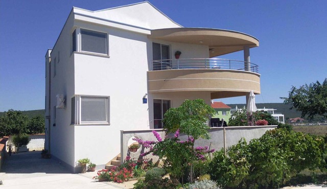 Holiday apartment 50 m to the Adriatic