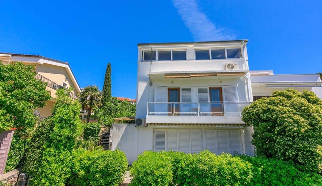 Holiday apartment with wifi and air conditioning in Selce