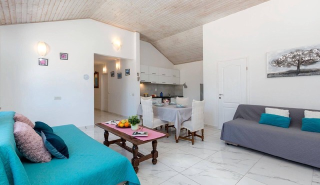 Holiday Home AQUA with pool