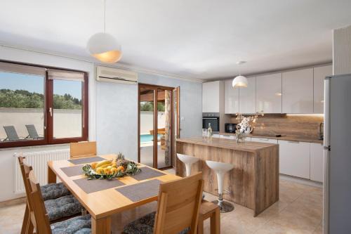 Holiday Home Franika