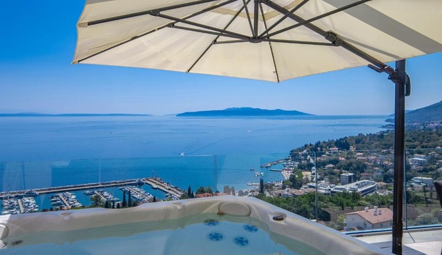 Ičići Skyview Luxury Penthouse A7
