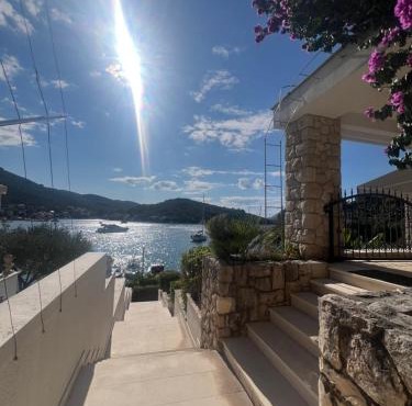 Korcula Apartment direkt am Meer -Zrnovska banja -2,5 km zur Altstadt Korcula