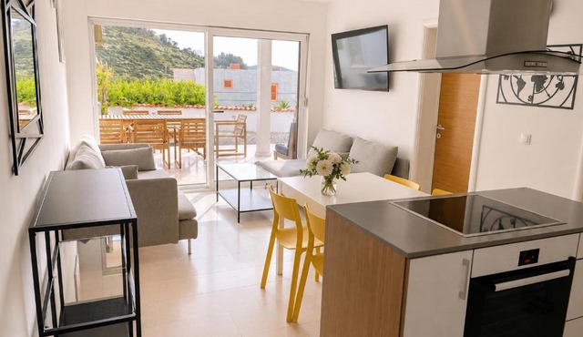Lady A Apartment Jacuzzi Garden Outdoor Kitchen