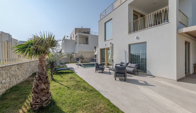 LCT Villa Ana - Stunning 4-bedroom villa with pool, in Makarska