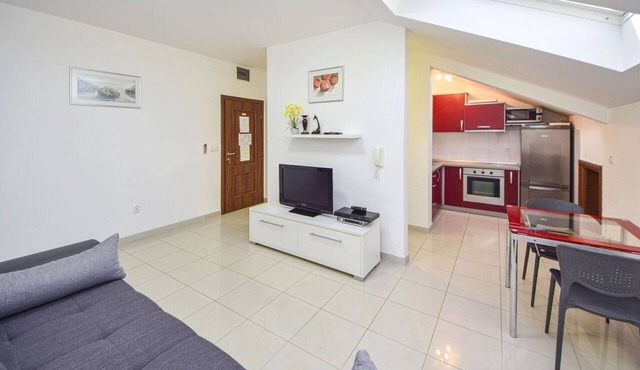 Lovely apartment for 4 guests with A/C, WIFI, TV, balcony and pets allowed