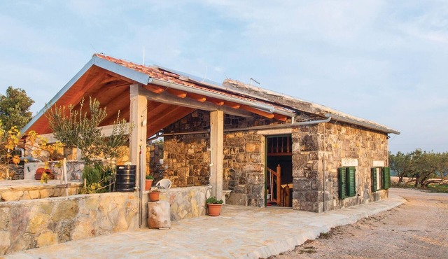 Lovely home in Jezera with house sea view