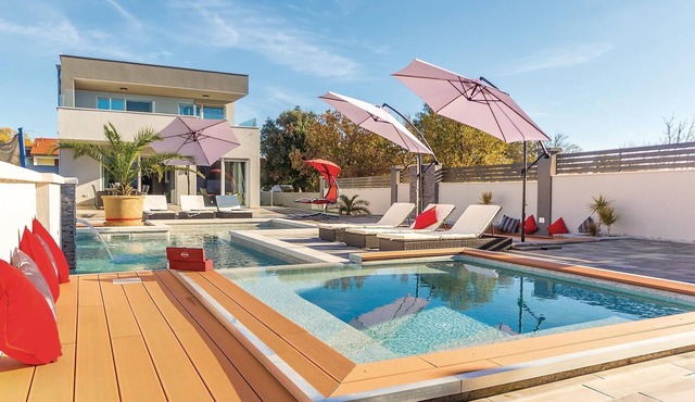 Luxurious home in Pula