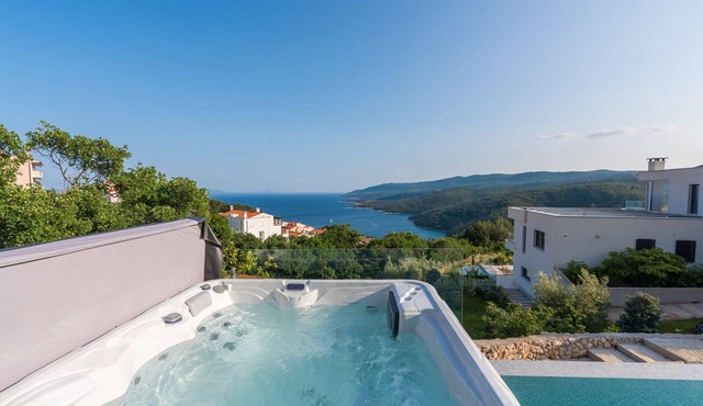 Luxury Villa Horizonte with Pool