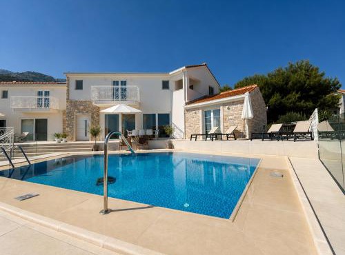 Luxury Villa Michelle
