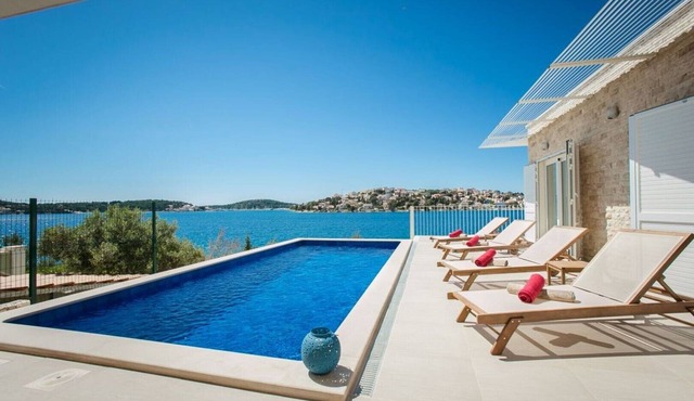 Luxury Villa Rogoznica Sea Side with private pool right at the beach in Rogoznica
