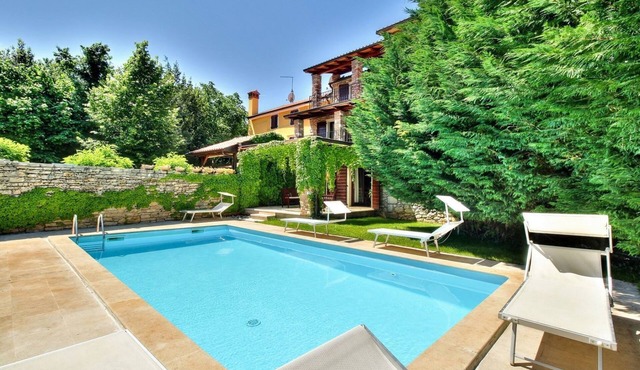 Mediterranean finca with private pool, sun terrace, barbecue and dog-friendly