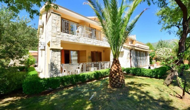 Meridiana by Interhome