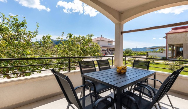 Nice apartment in Opuzen with WiFi