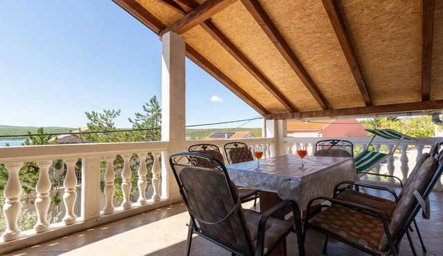 Nice apartment in Susnjar II, Krusevo with WiFi