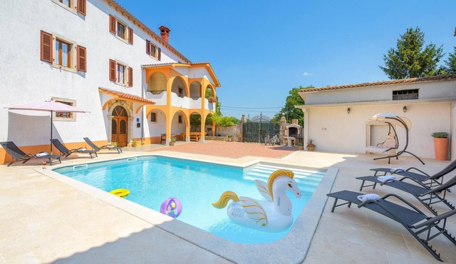 Nice home in Motovun with sauna