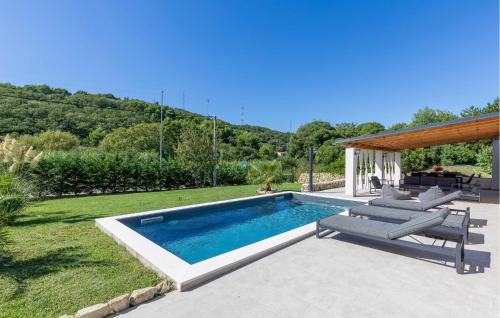 Nice Home In Mundanije