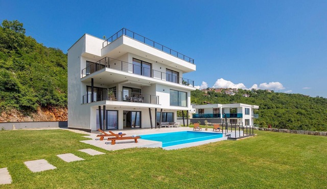 Nice home in Opatija with sauna