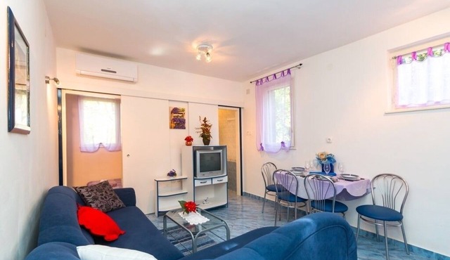 One bedroom apartment near beach Kraljevica (A-22962-a)