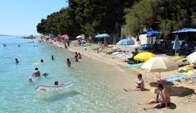 One bedroom apartment with balcony Baška Voda, Makarska (A-2678-c)