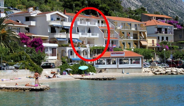 One bedroom apartment near beach Podgora, Makarska (A-6596-a)