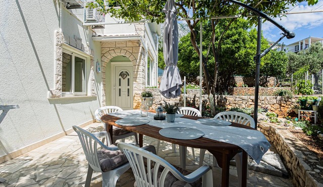 One bedroom apartment near beach Živogošće - Porat, Makarska (A-6899-b)
