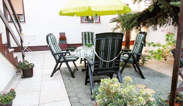 One bedroom apartment with terrace Valbandon, Fažana (A-7200-b)