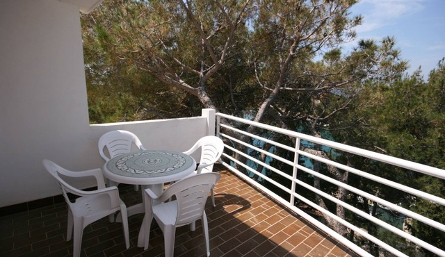 One bedroom apartment with terrace and sea view Mandre, Pag (A-6474-c)