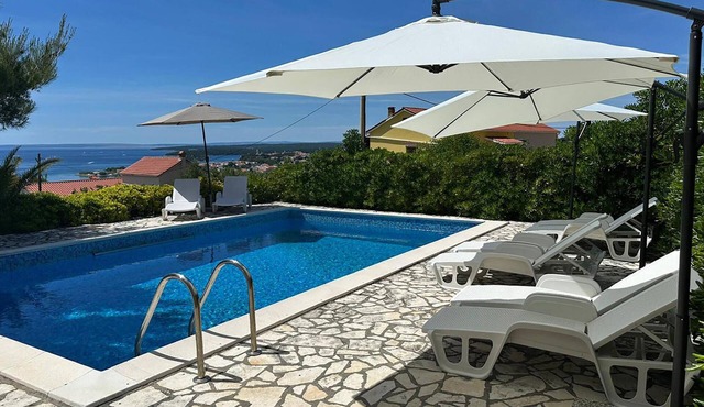 Pet friendly apartment in Banjol with WiFi