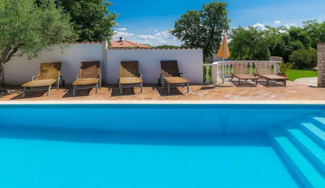Pied-A-Terre by Interhome