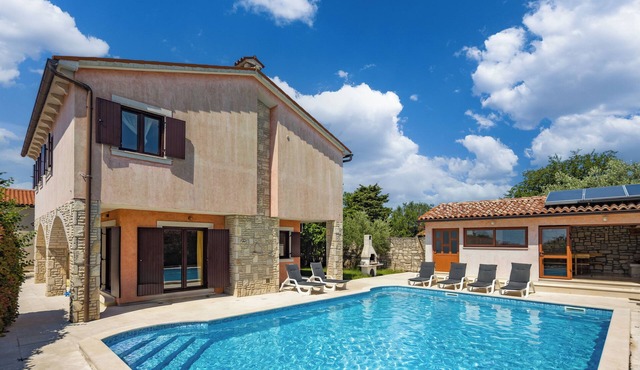 Pool House Suzi in Heart of Istria, Orihi, Croatia