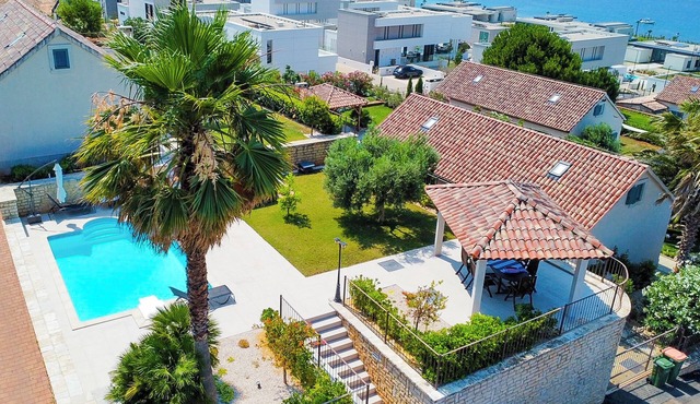 Seaview Villa Bugenvilla, Ugljan, Croatia