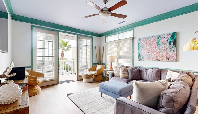 Second-level abode w/ocean views, private balcony, shared pool in Folly Beach