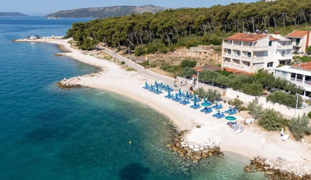 SEGET ESTATE Beachfront Oasis & Tradition since 1964 - Split Trogir Riviera