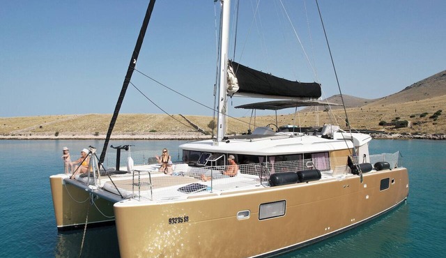 Sibenik Sun-soaked Sailing: A Luxurious Croatian Voyage