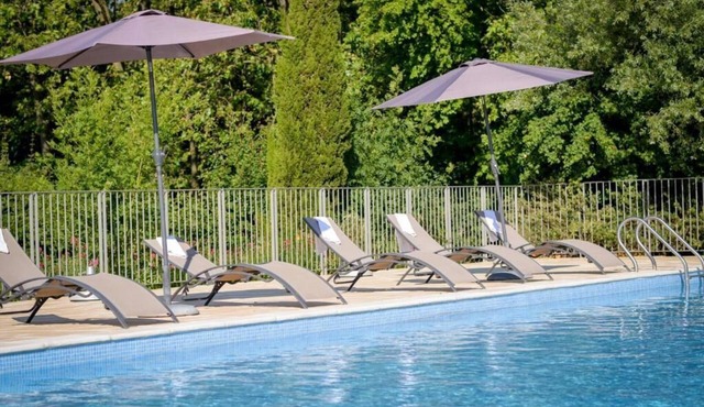 Spacious Accommodations for Families & Groups, Pool, Scenic Views in Azille