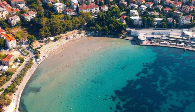 Split centre apartmant