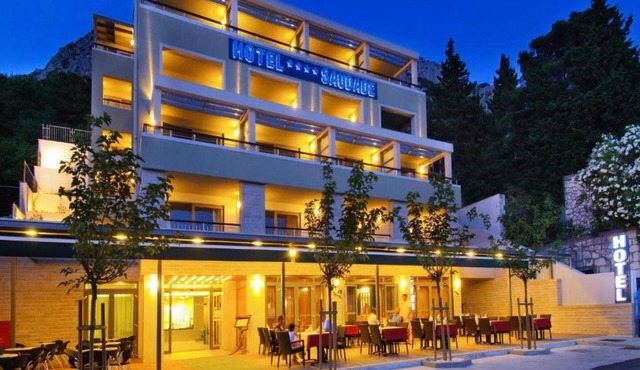 Standard Double Room With Private Bathroom 2