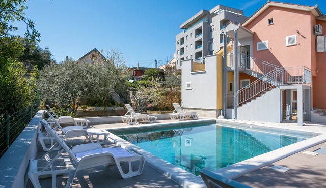 Studio flat with a swimming pool Split (AS-21026-a)