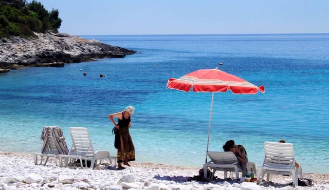 Studio flat with terrace Hvar (AS-12353-b)