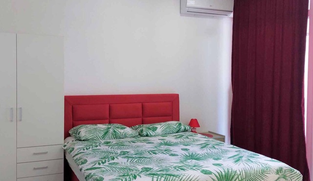 Studio Studio flat with air conditioning