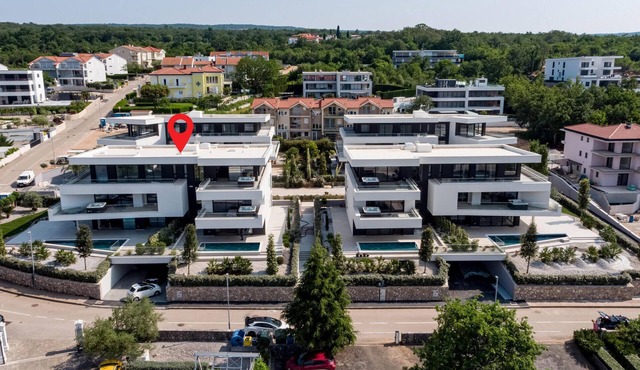 Stunning apartment in Malinska