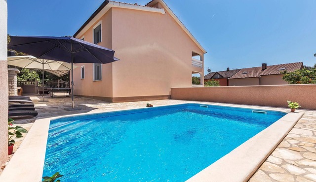 Stunning home in Betiga