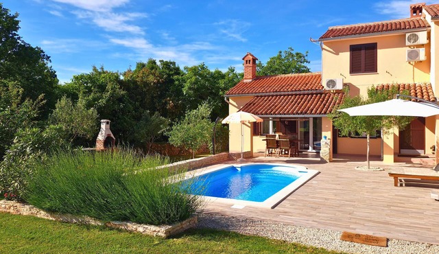 Stunning home in Marcana