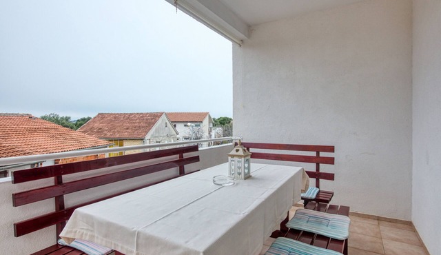 Two bedroom apartment with terrace Pirovac, Šibenik (A-15320-d)