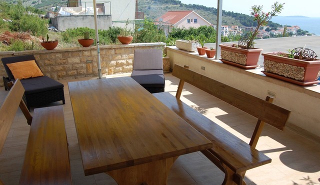Two bedroom apartment with terrace and sea view Bilo, Primošten (A-3090-g)