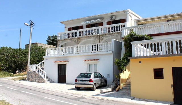 Two bedroom apartment with air-conditioning Metajna, Pag (A-4150-b) in Zubovici