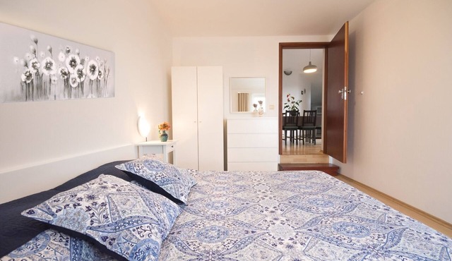 Two bedroom apartment with terrace and sea view Njivice, Krk (A-5427-a)