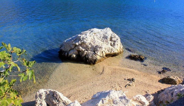 Two bedroom apartment with balcony and sea view Slano, Dubrovnik (A-3184-c)
