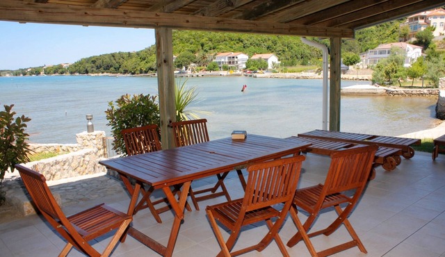 Two bedroom apartment with a swimming pool by the beach Kampor, Rab (A-3213-b)