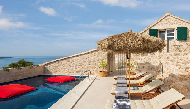 Villa Amarant - Five Bedroom Villa, Sleeps 10